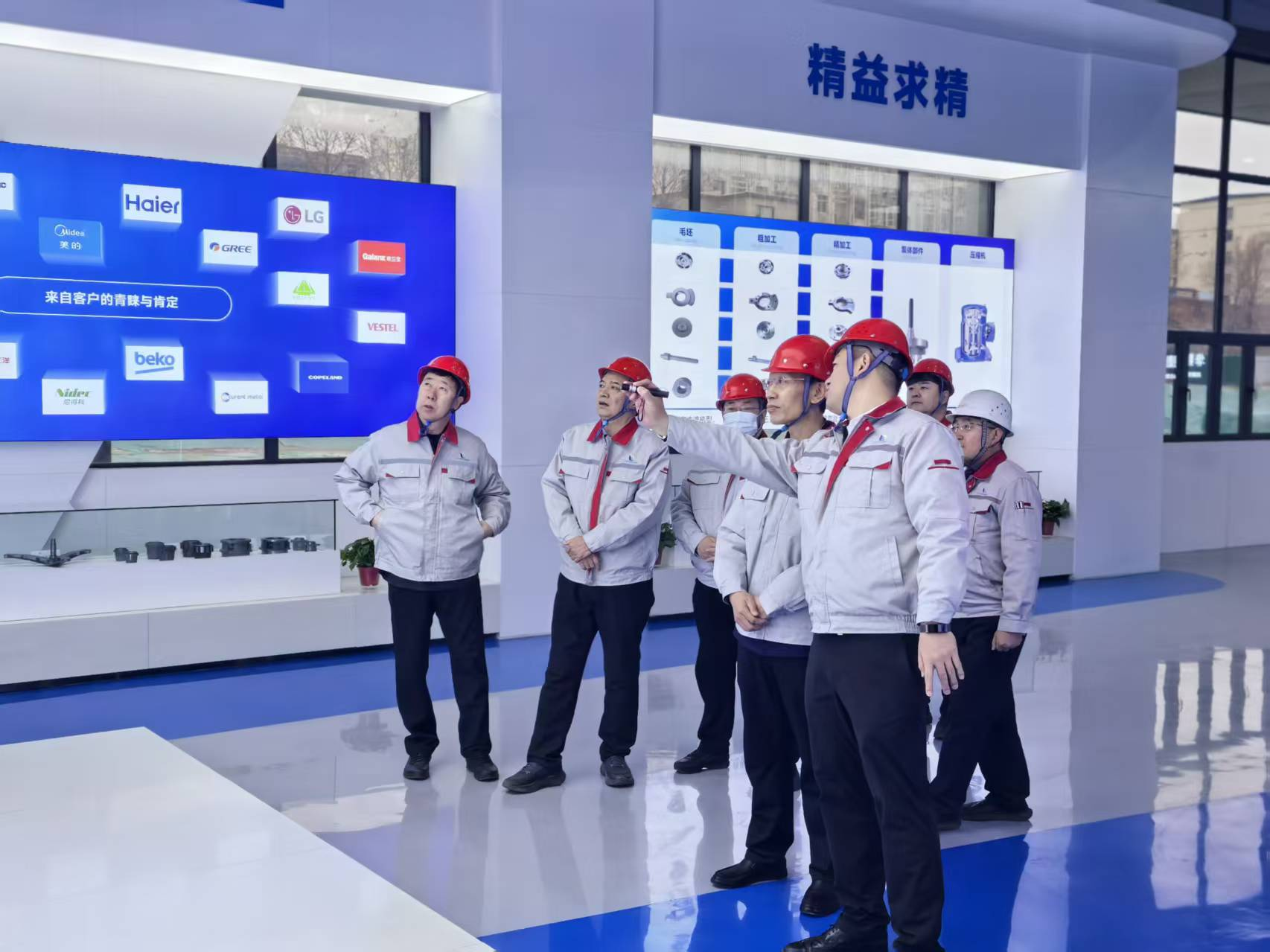 臨汾市委常委、洪洞縣委書記張晉偉深入華翔洪洞智能科技產(chǎn)業(yè)園調(diào)研